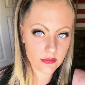 Meet your Posher, Kaitlin